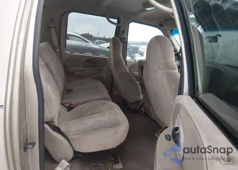 2001 Ford F-150 King Ranch Edition/Lariat/Xlt from USA, damaged, VIN 1FTRW08WX1KE32292